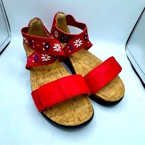 Alegria Lucia elastic sandals